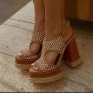 CHRISTIAN LOUBOUTIN Almeja Platform Espadrille Sandal in Terra, EU 40 US 10, NEW